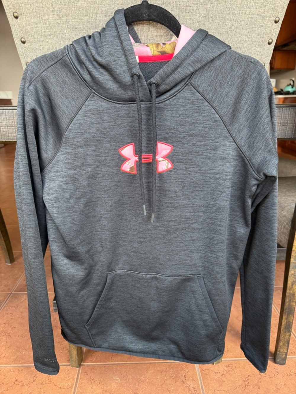 Under Armour Women’s Black Hoodie with Pink Camp Logo and Hood Lining Sz S